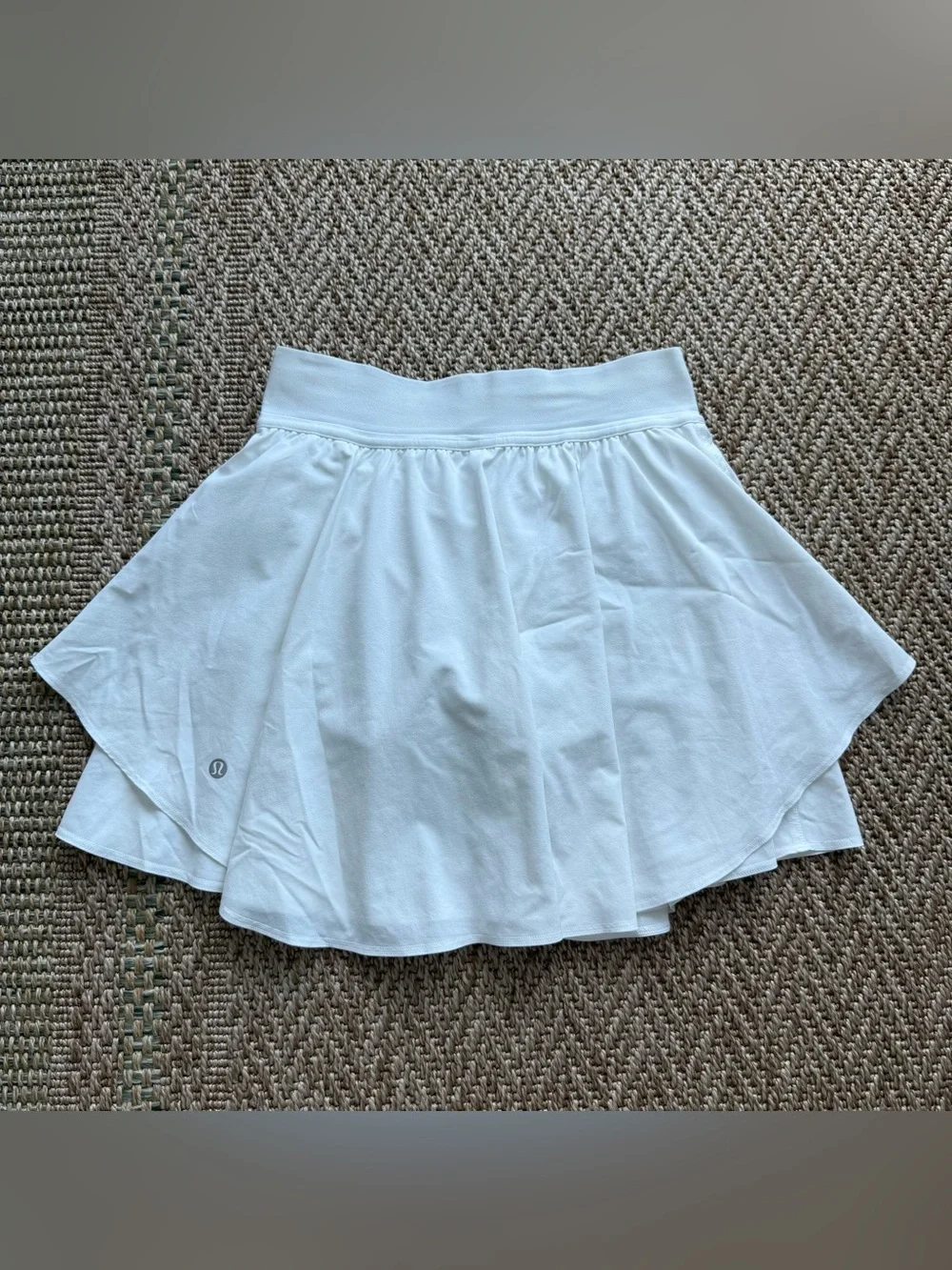 Lululemon Court Rival High Rise Skirt Long White Size 4